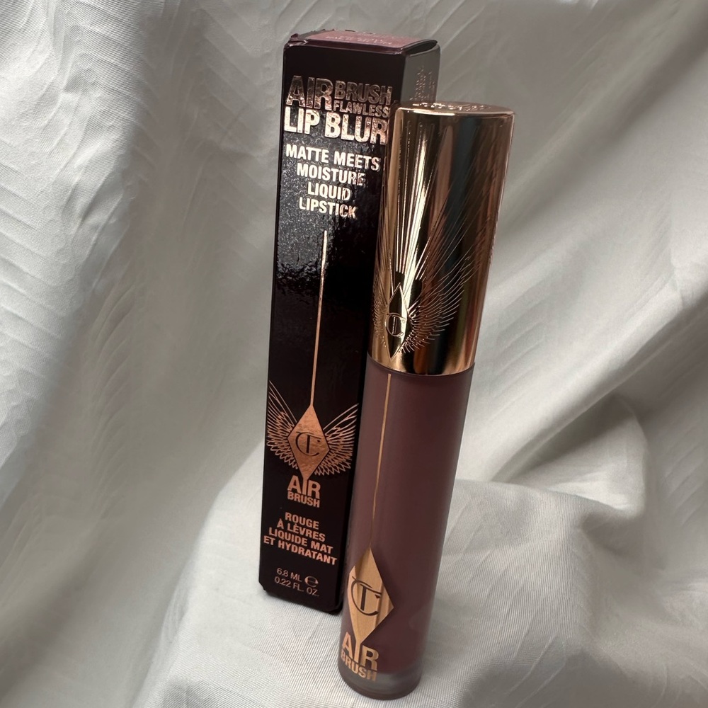 Charlotte Tilbury - Airbrush Flawless Matte Lip Blur Liquid Lipstick
